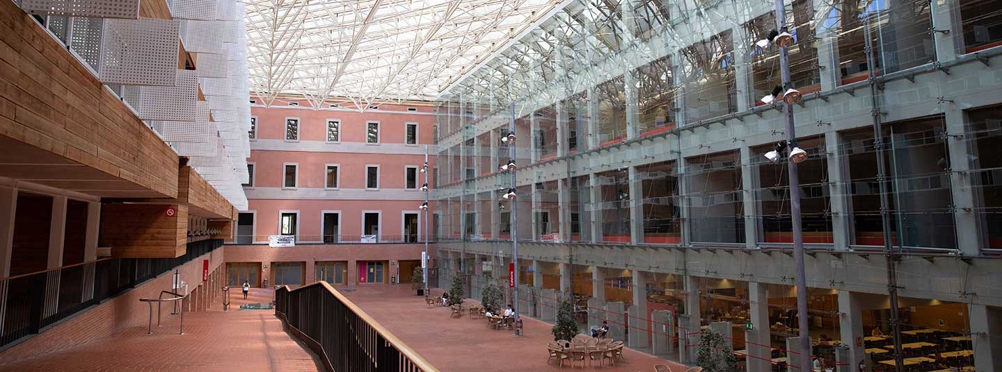 0-header-upf-edificio-roger-lluria